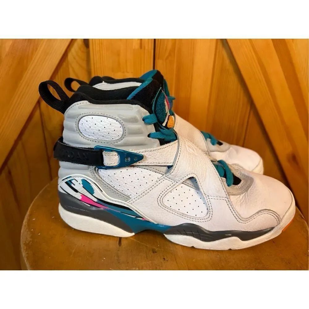 Nike Air Jordan 8 VIII Retro GS South Beach Size 4.5Y White Turbo Green 305368-1
